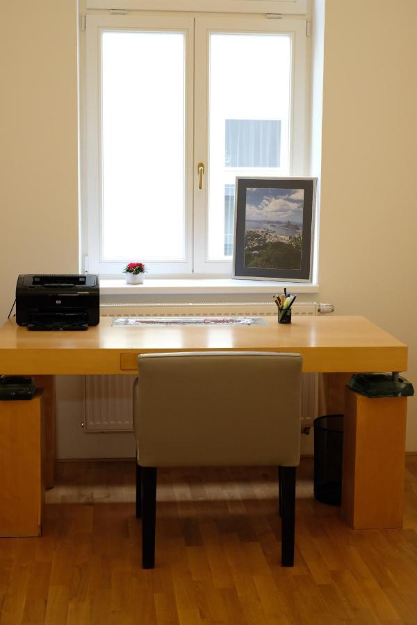 Kolonada Luxury 3 Bedroom Apartment Manes Mariánské Lázně Esterno foto